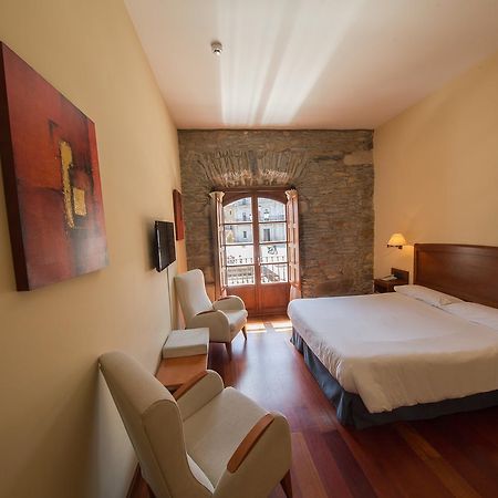 Hotel Aroi Bierzo Plaza Понферада Екстериор снимка